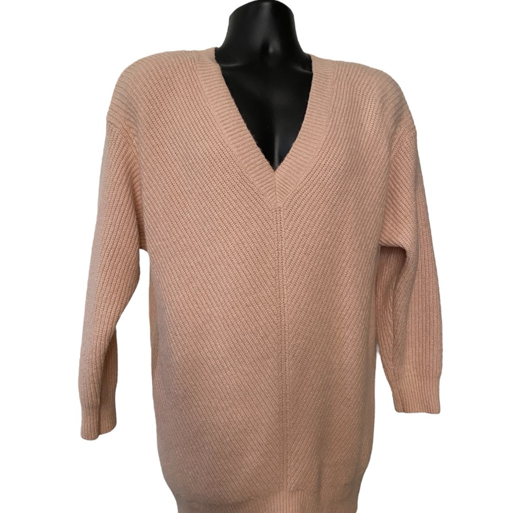 Light pink H&M oversized sweater.